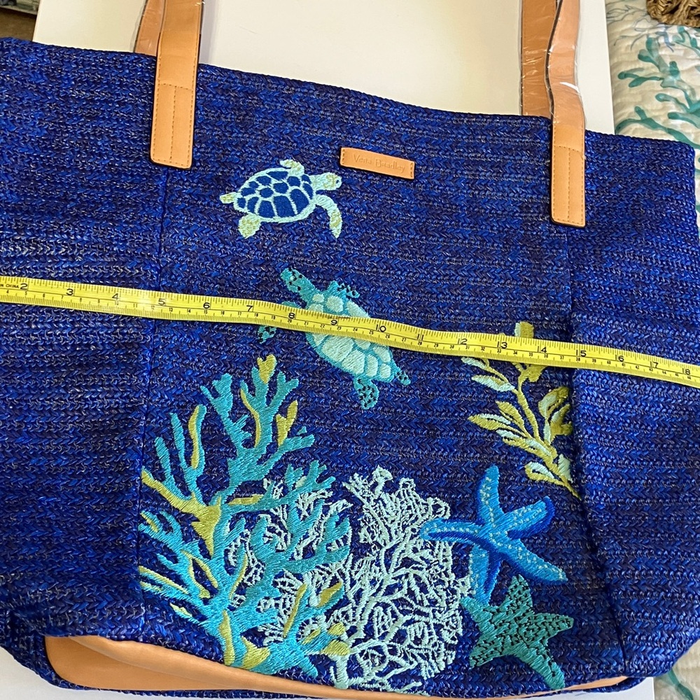 Gorgeous New Vera Bradley tote - Picture 8 of 15